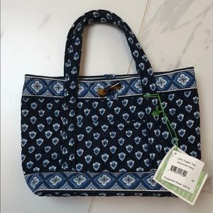 Vera Bradly Little Toggle Tote Nantucket Navy